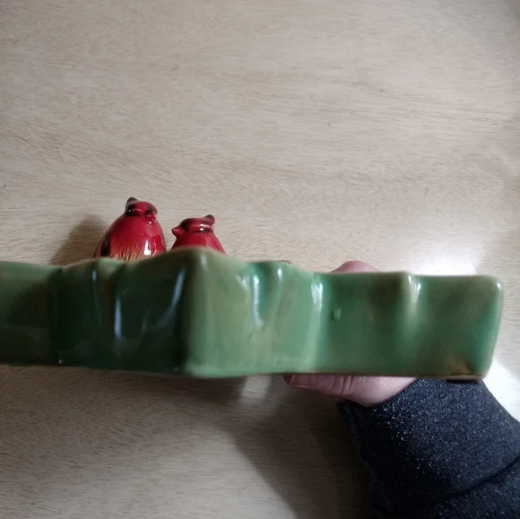 Vintage Art Pottery Green Maple Leaf w/Perched Cardinal Pair - Picture 13 of 13